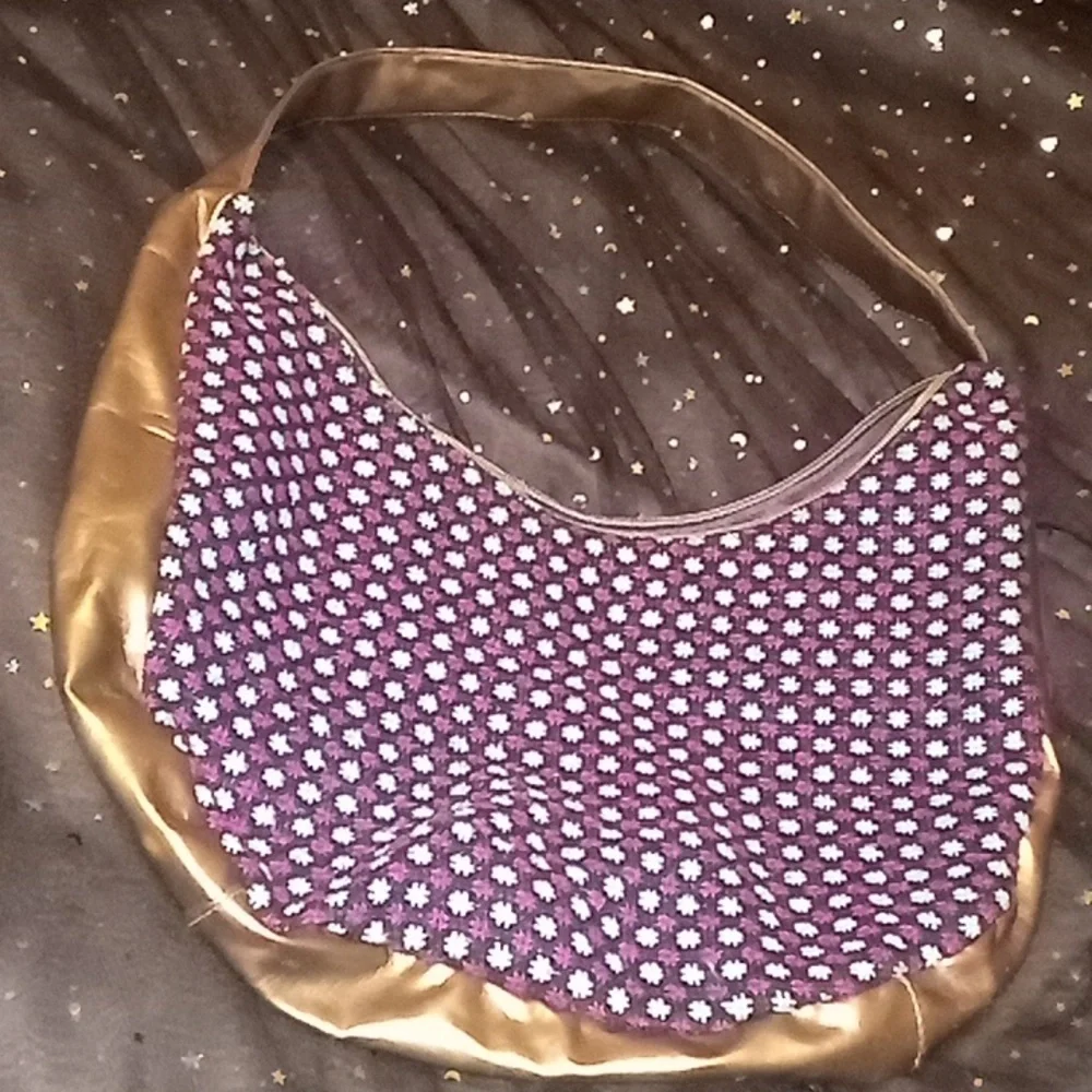 Purse - Picture 1 of 4